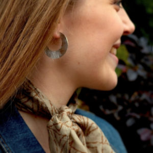 Aretes de media luna